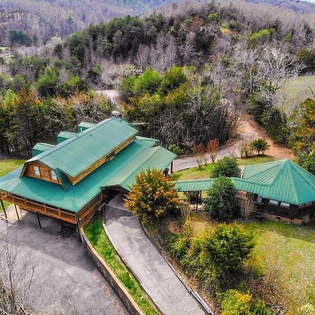 Smoky Bear Lodge With Guest House, Hot Tub, 1089 Free Tickets Each Paid Day, Dollywood And More Sevierville Zewnętrze zdjęcie