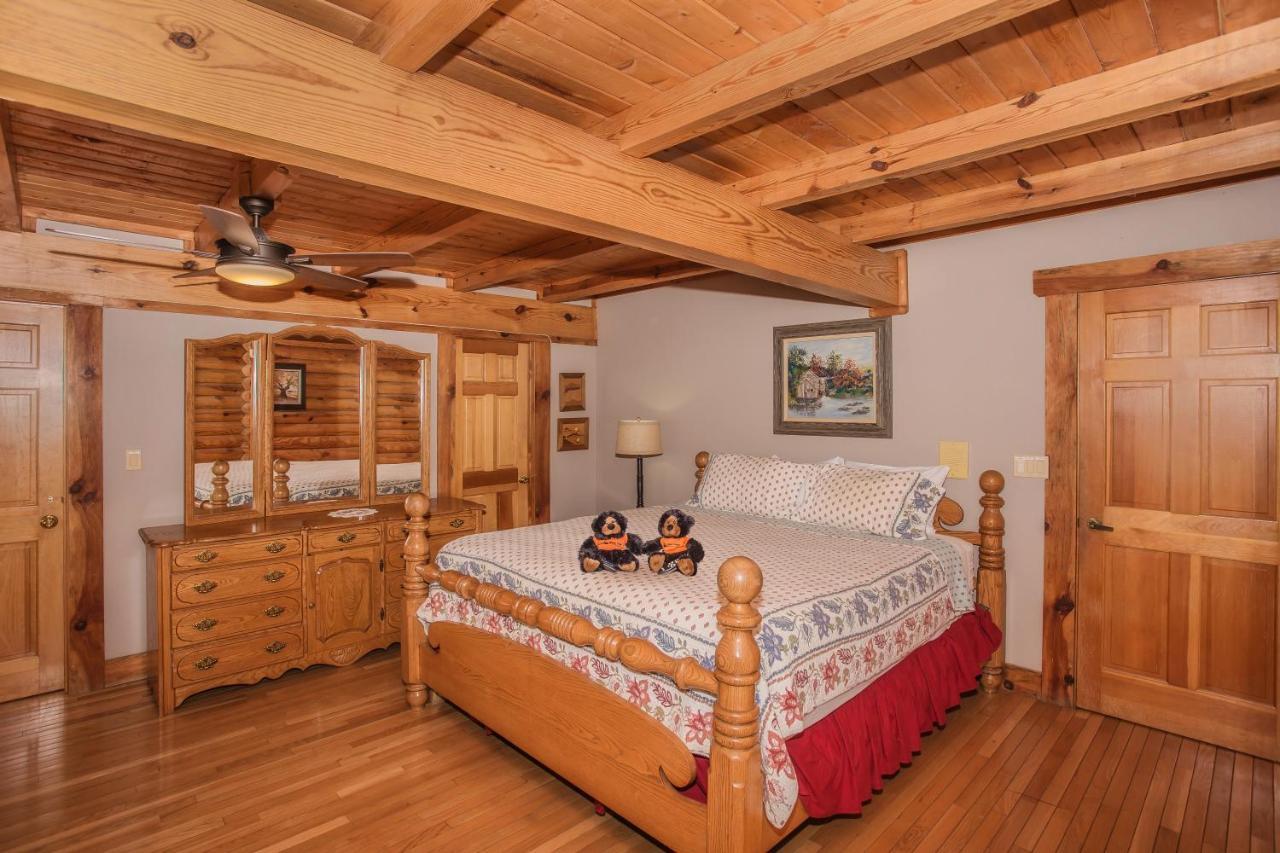 Smoky Bear Lodge With Guest House, Hot Tub, 1089 Free Tickets Each Paid Day, Dollywood And More Sevierville Zewnętrze zdjęcie